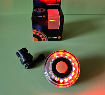 Navilight ALL RED 360 2NM w/Navimount Base 045