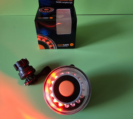 Navilight ALL RED 360 2NM w/Navimount Base 045