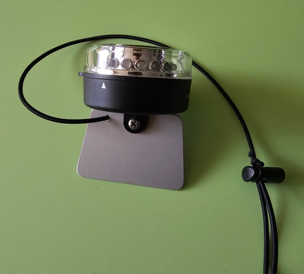 Navilight 360° 2NM with Navimount Base and Anodised Aluminium bracket