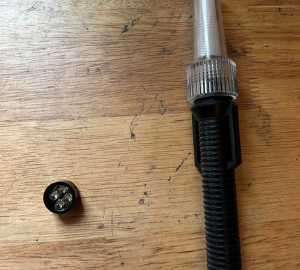 Tektite 4 LED bulb