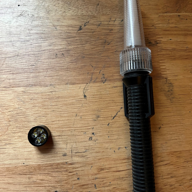 Tektite 4 LED bulb