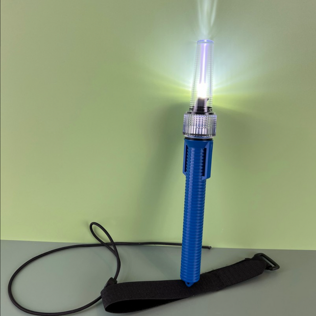 Hi-Intensity Tektite Dual Function light with hard-wearing, moulded plastic bracket